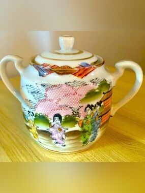 Japanese Geisha Sugarbowl